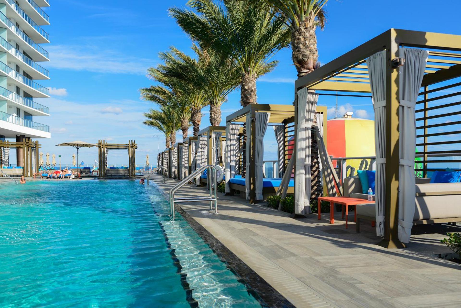 Spectacular Sunset Views Over The Ocean At Hollywood Bagian luar foto