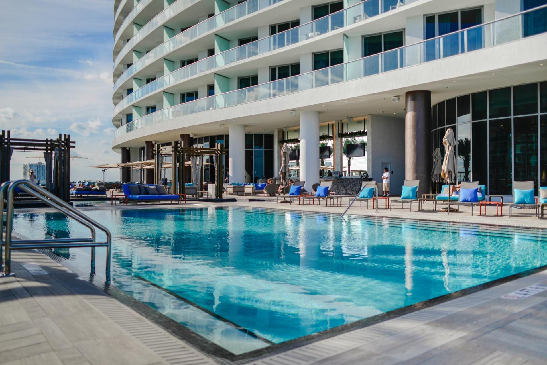 Spectacular Sunset Views Over The Ocean At Hollywood Bagian luar foto